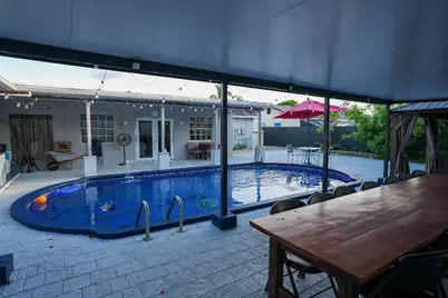 448 Alemeda Drive, Palm Springs, FL 33461 - Photo 15