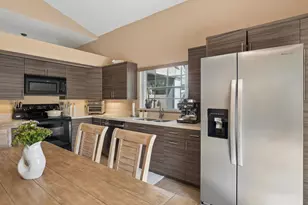 33 Selby Ln, Palm Beach Gardens, FL 33418 - Photo 11