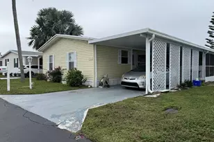 6085 Seashore Dr, Atlantis, FL 33462 - Photo 1