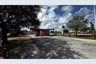 3263 Sierra Drive, Palm Springs, FL 33461 - Photo 7