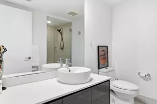 31 SE 6th St, Miami, FL 33131 - Photo 15