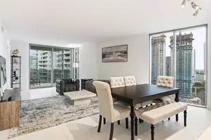 31 SE 6th St, Miami, FL 33131 - Photo 5