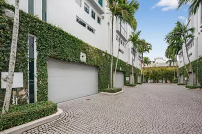 2743 NE 1st Street, Pompano Beach, FL 33062 - Photo 25