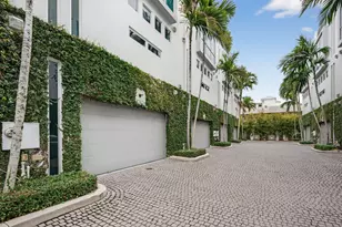 2743 NE 1st St, Pompano Beach, FL 33062 - Photo 25