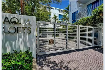 2743 NE 1st Street, Pompano Beach, FL 33062 - Photo 3