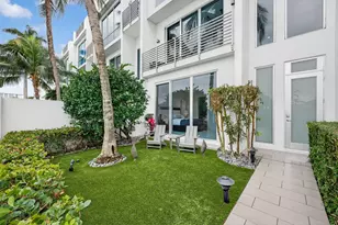 2743 NE 1st St, Pompano Beach, FL 33062 - Photo 5