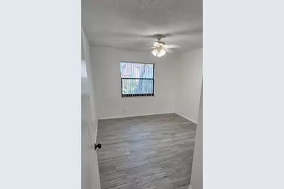 503 Springdale Circle #50c, Palm Springs, FL 33461 - Photo 11