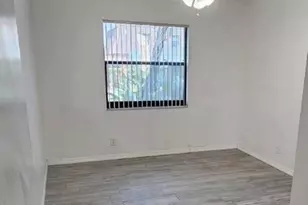 503 Springdale Cir, Palm Springs, FL 33461 - Photo 11