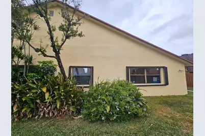 503 Springdale Circle #50c, Palm Springs, FL 33461 - Photo 1