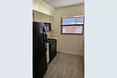 503 Springdale Circle #50c, Palm Springs, FL 33461 - Photo 7