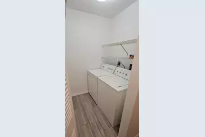 503 Springdale Circle #50c, Palm Springs, FL 33461 - Photo 13