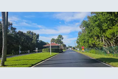 201 Manatee Lane #C, Fort Pierce, FL 34982 - Photo 23