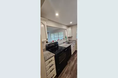 201 Manatee Lane #C, Fort Pierce, FL 34982 - Photo 3