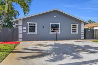 1565 W 28th Street #A, Riviera Beach, FL 33404 - Photo 1