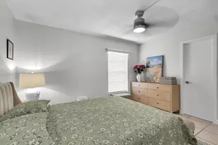 1735 W 60th St, Hialeah, FL 33012 - Photo 13