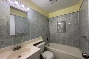 5844 Blueberry Ct, Lauderhill, FL 33313 - Photo 15