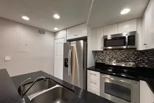 5844 Blueberry Ct, Lauderhill, FL 33313 - Photo 3