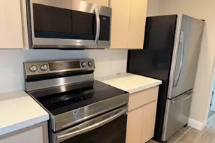 7901 Chapman Oak Ct, Palm Beach Gardens, FL 33410 - Photo 3