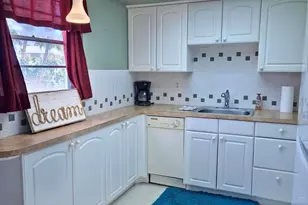 2929 SE Ocean Blvd, Stuart, FL 34996 - Photo 3