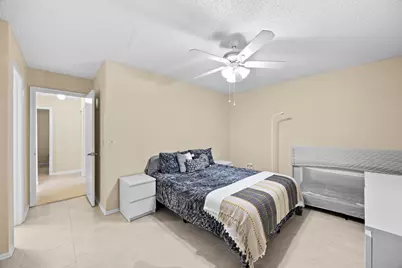 10552 Bobbie Lane, Royal Palm Beach, FL 33411 - Photo 3