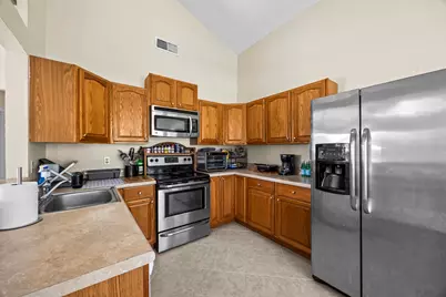 10552 Bobbie Lane, Royal Palm Beach, FL 33411 - Photo 11