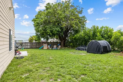 10552 Bobbie Lane, Royal Palm Beach, FL 33411 - Photo 27