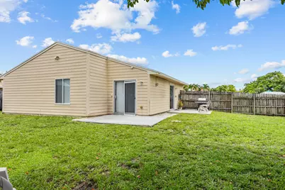 10552 Bobbie Lane, Royal Palm Beach, FL 33411 - Photo 25