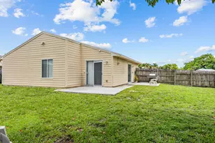 10552 Bobbie Ln, Royal Palm Beach, FL 33411 - Photo 25