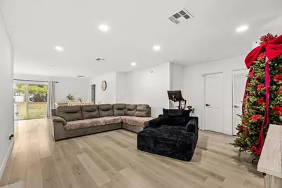 301 NW Prima Vista Boulevard, Port Saint Lucie, FL 34983 - Photo 5