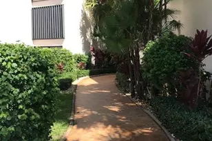 1640 12 Oaks Way, North Palm Beach, FL 33408 - Photo 3