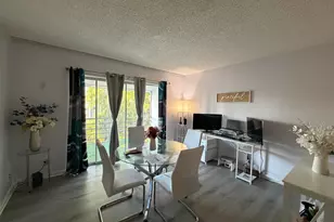 1630 Embassy Dr, West Palm Beach, FL 33401 - Photo 5