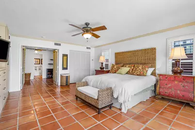 2330 NE 48th Street NE, Lighthouse Point, FL 33064 - Photo 15