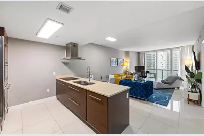 485 Brickell Avenue #2506, Miami, FL 33131 - Photo 13