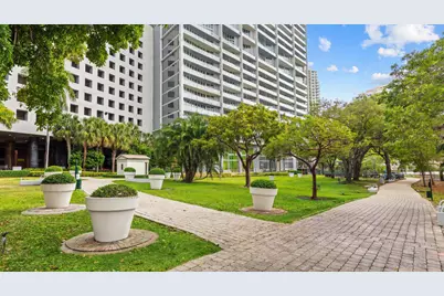 485 Brickell Avenue #2506, Miami, FL 33131 - Photo 33