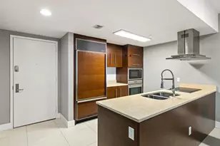 485 Brickell Ave, Miami, FL 33131 - Photo 15