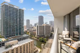 485 Brickell Ave, Miami, FL 33131 - Photo 15