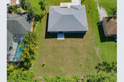 574 NW Bayshore Boulevard, Port Saint Lucie, FL 34983 - Photo 7