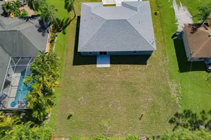 574 NW Bayshore Blvd, Port Saint Lucie, FL 34983 - Photo 7