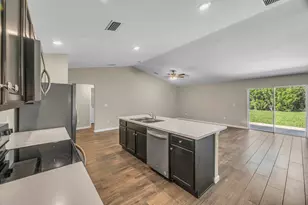 574 NW Bayshore Blvd, Port Saint Lucie, FL 34983 - Photo 17