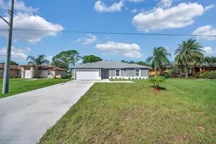 574 NW Bayshore Blvd, Port Saint Lucie, FL 34983 - Photo 11