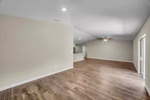 574 NW Bayshore Blvd, Port Saint Lucie, FL 34983 - Photo 19