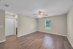 574 NW Bayshore Blvd, Port Saint Lucie, FL 34983 - Photo 21