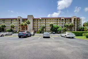 3661 Via Poinciana, Lake Worth, FL 33467 - Photo 31