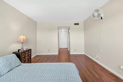 3661 Via Poinciana #410, Lake Worth, FL 33467 - Photo 27