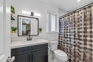 6980 NW 6th St, Plantation, FL 33317 - Photo 19