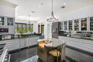 7172 Valencia Dr, Boca Raton, FL 33433 - Photo 11