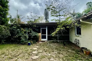 6685 Lakeside Rd, West Palm Beach, FL 33411 - Photo 7