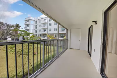 300 W Hidden Valley Boulevard #308, Boca Raton, FL 33487 - Photo 31