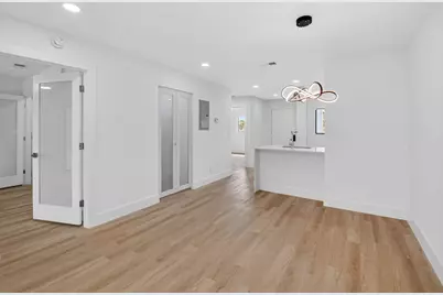 300 W Hidden Valley Boulevard #308, Boca Raton, FL 33487 - Photo 17