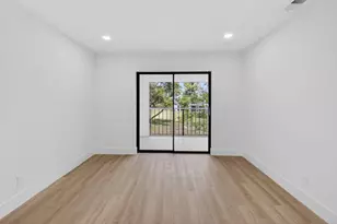 300 W Hidden Valley Blvd, Boca Raton, FL 33487 - Photo 15